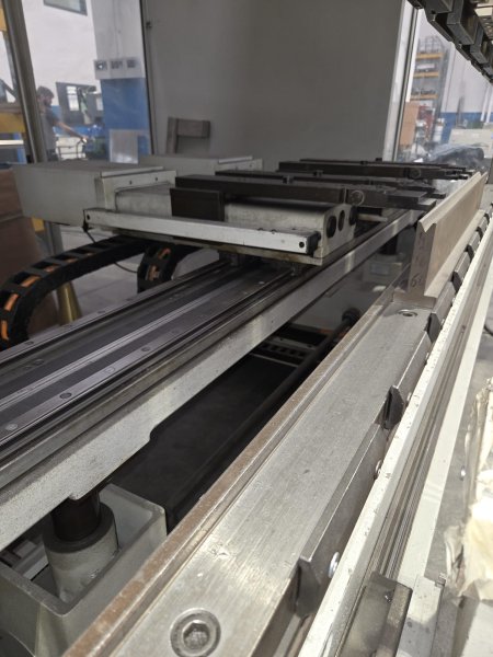 WARCOM DINAMICA 130-30  2010