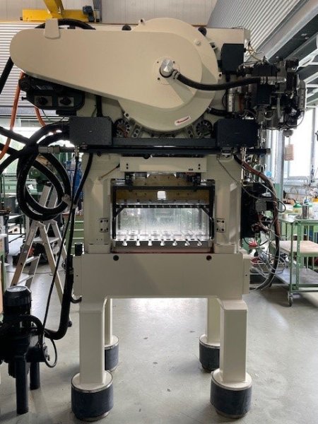 BRUDERER BSTA 250-75B  2006