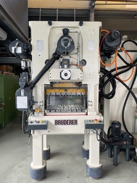 BRUDERER BSTA 250-75B  2006