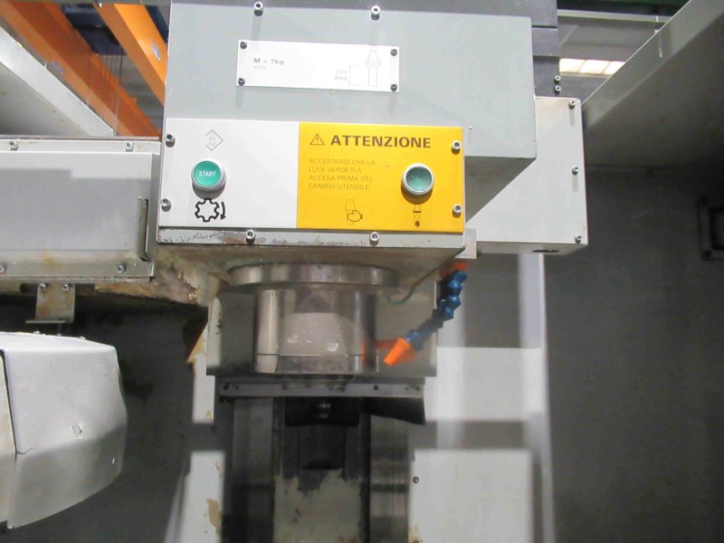 BRIDGEPORT VMC 560-22 CNC  1995