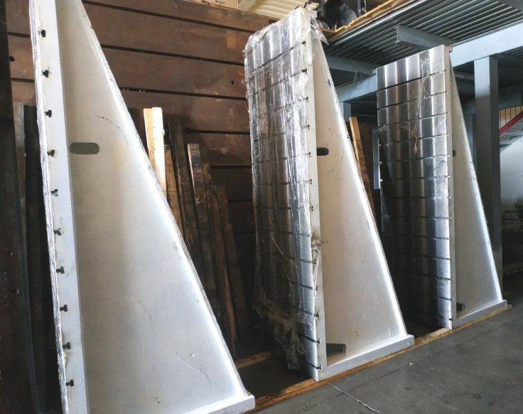 MAX MACHINERY  Squadre in Ghisa con Cave a T  2026