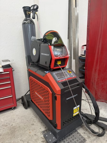 MEGMEET LUX 1500 W  2025